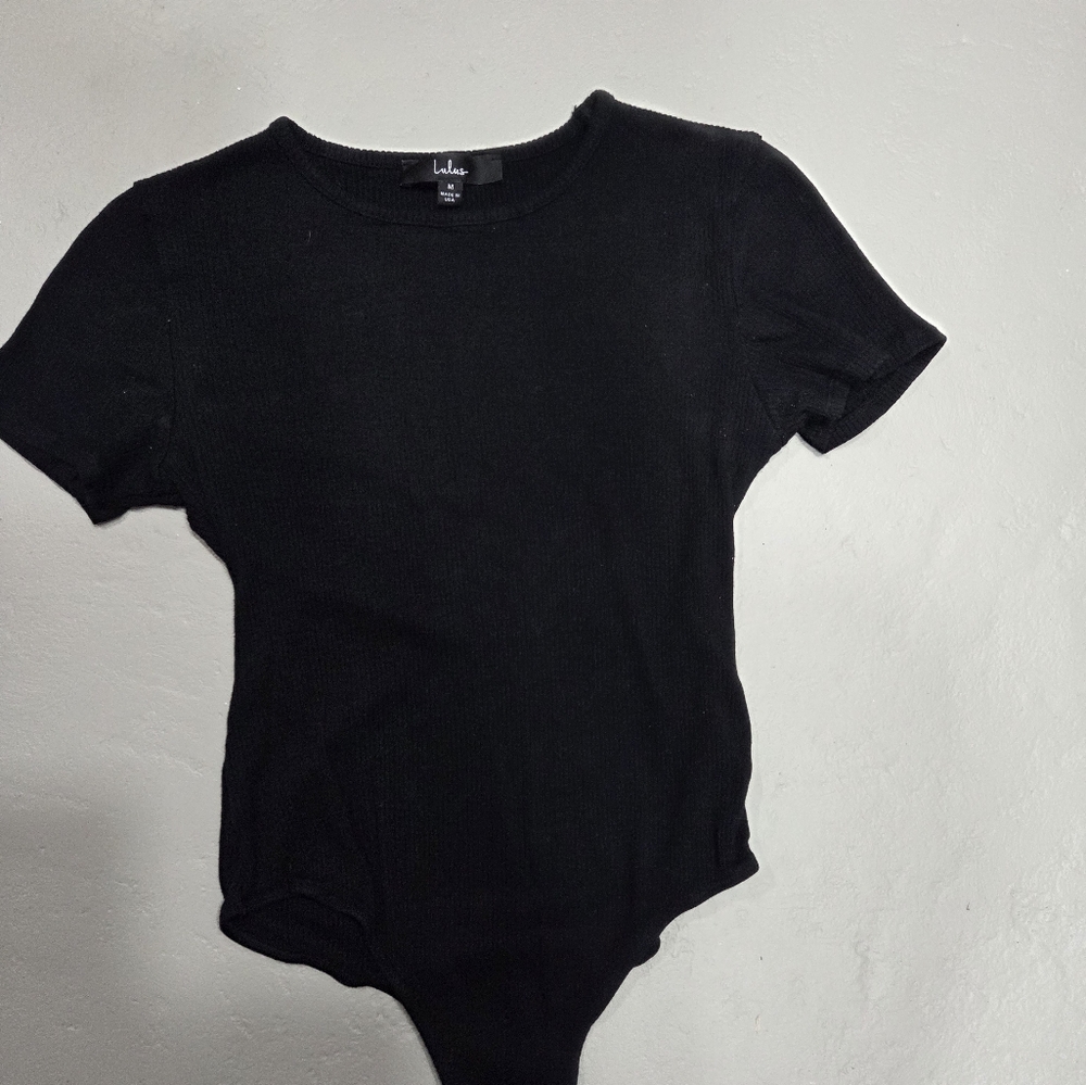 Lulu's Black Ribbed Short Sleeve Bodysuit